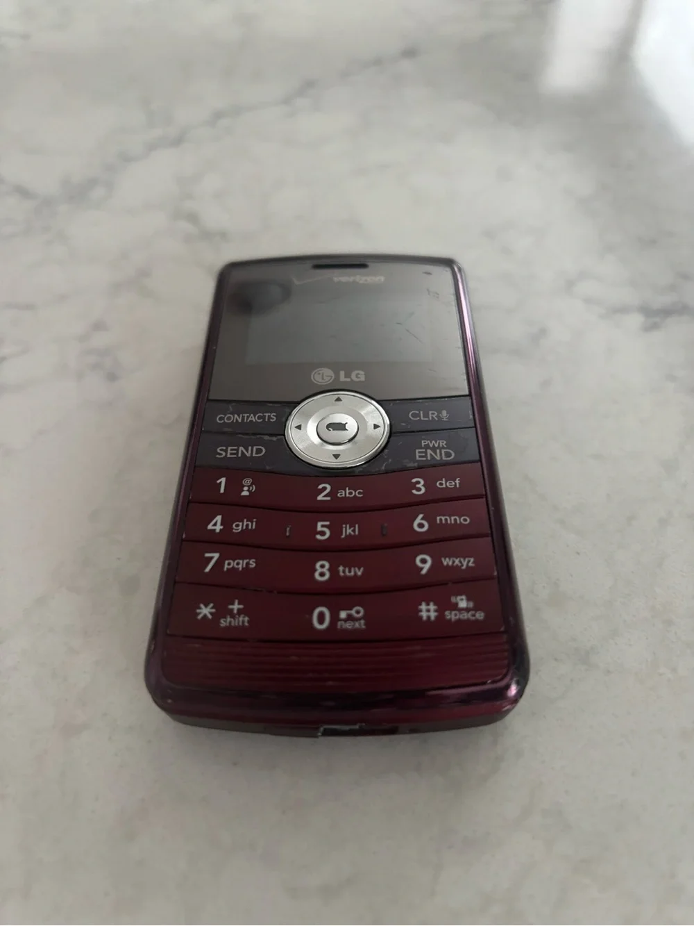 LG enV3 Y2K flip Phone from Verizon with keyboard, charger and box